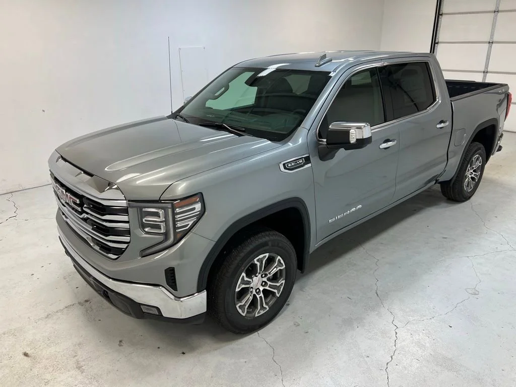 New 2026 Sterling Metallic GMC SLT image 5