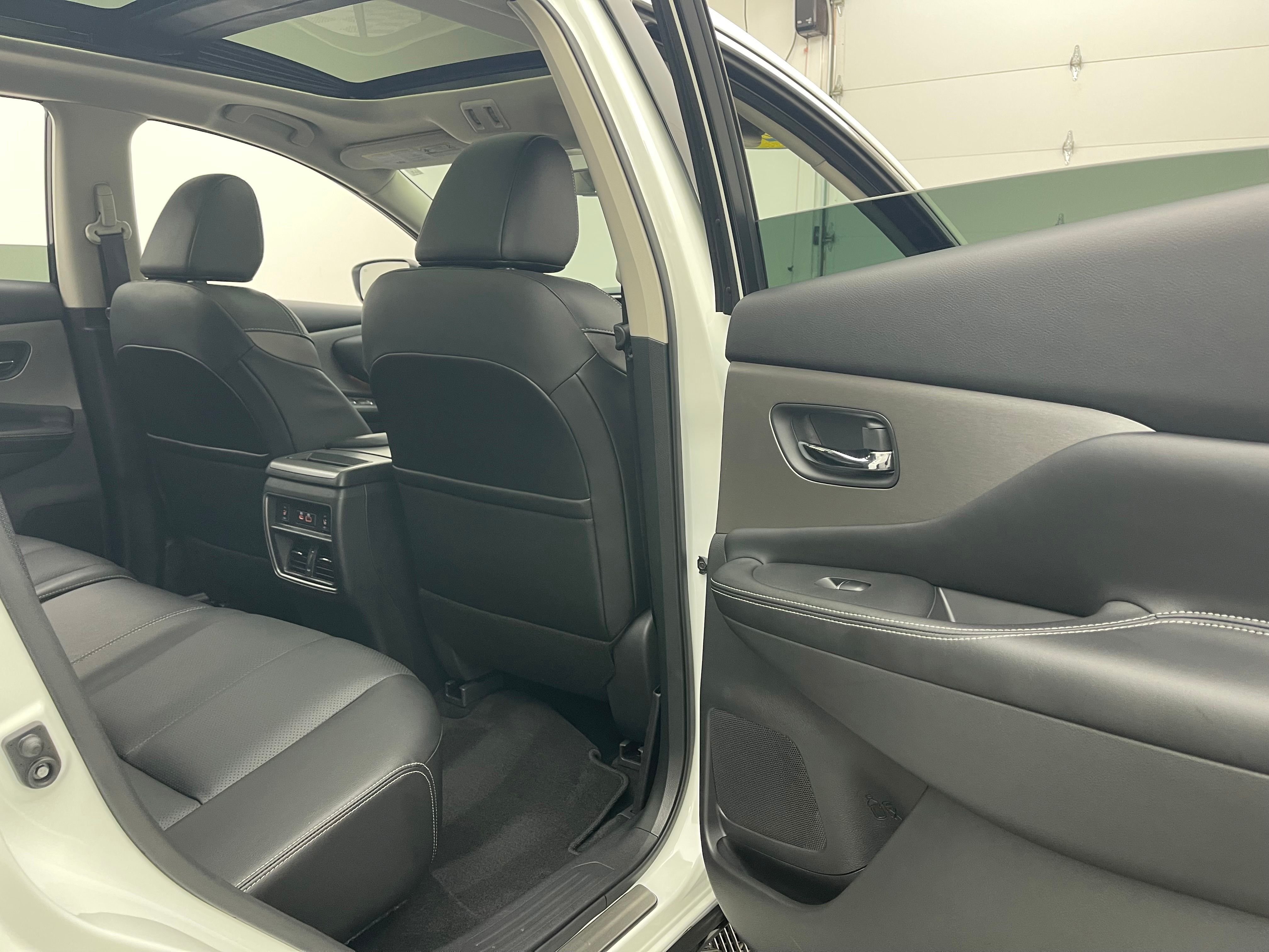 Used 2024 Pearl White Tricoat Nissan SL image 36