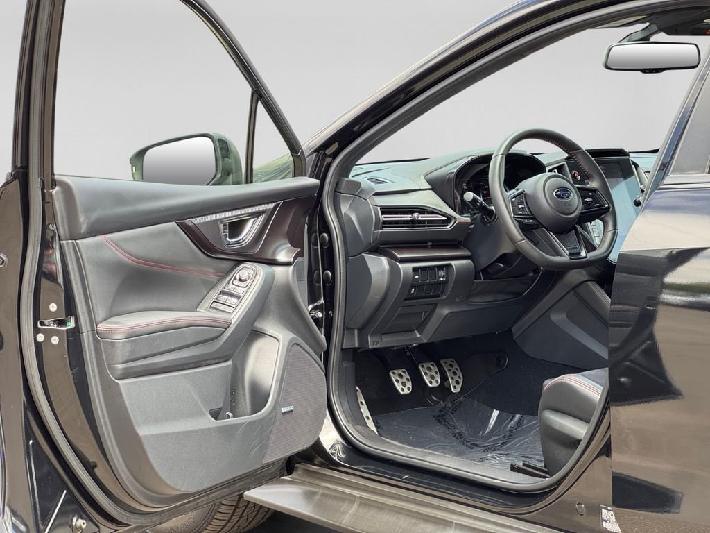 Used 2022 Black Subaru Limited image 9