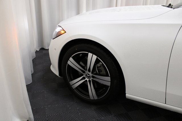 2025 Mercedes-Benz C-Class Sedan C 300 - Photo 42