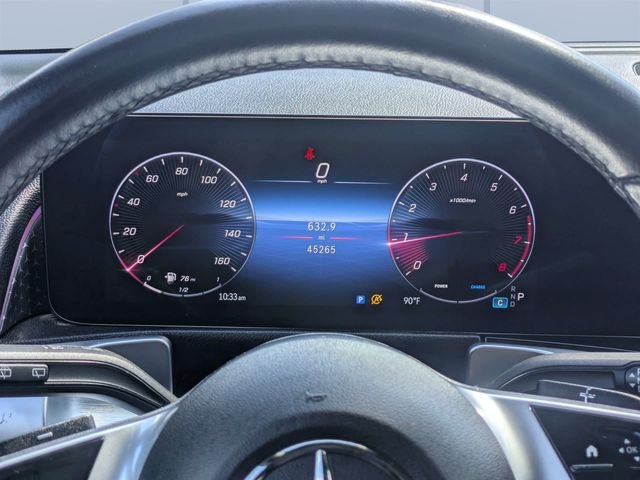 Used 2025 Black Mercedes-Benz GLB 250 image 31