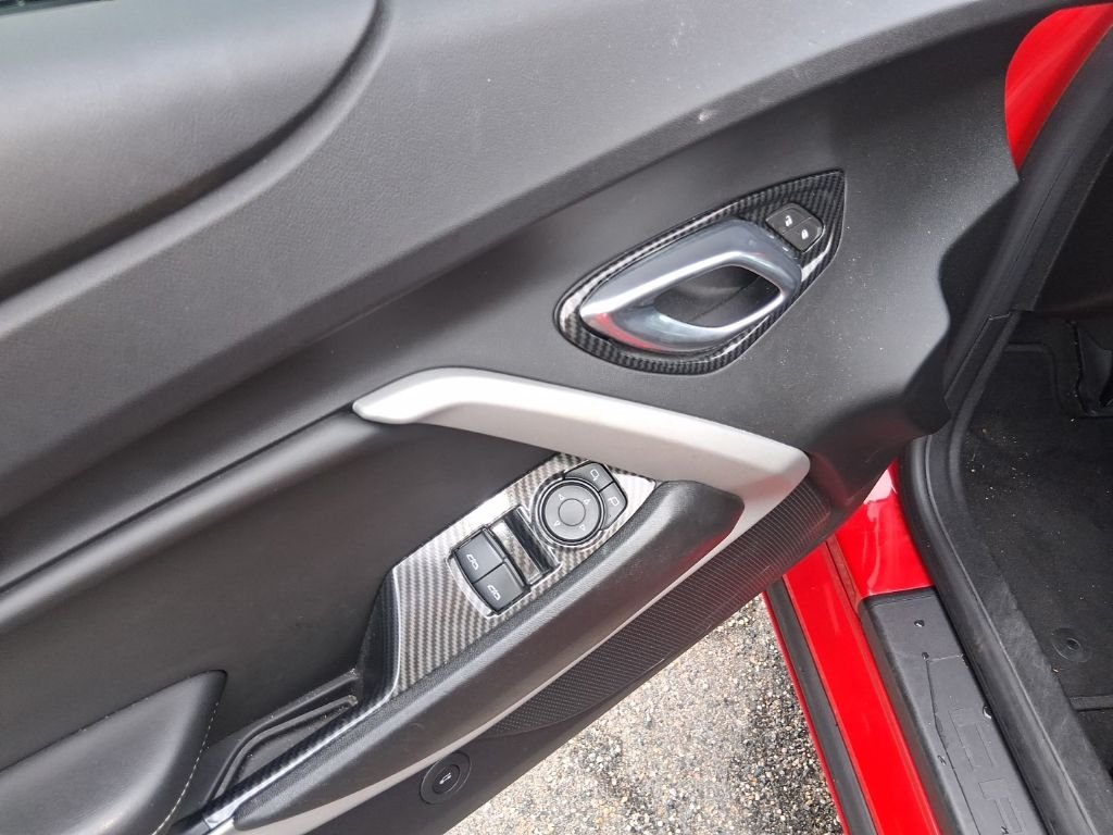 Used 2020 Red Chevrolet 1LS image 9