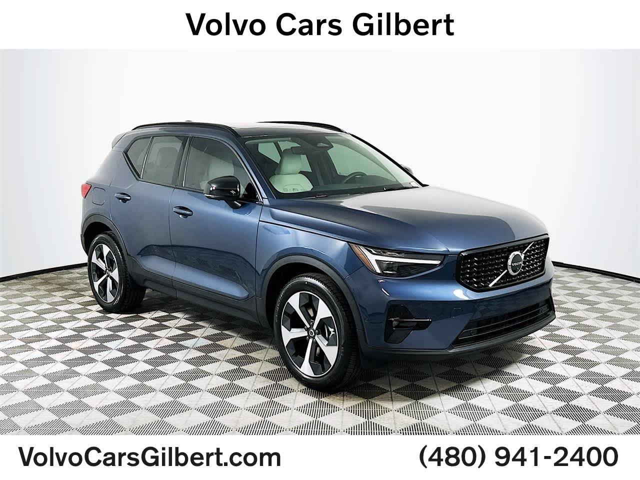 2026 Volvo XC40 B5 Plus Dark AWD's photo