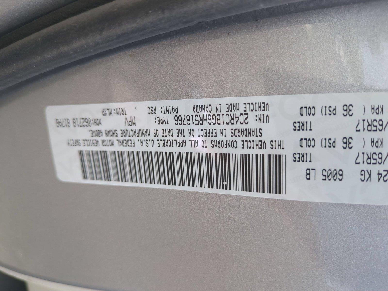 Used 2017 Billet Silver Metallic Clearcoat Chrysler Touring-L image 41
