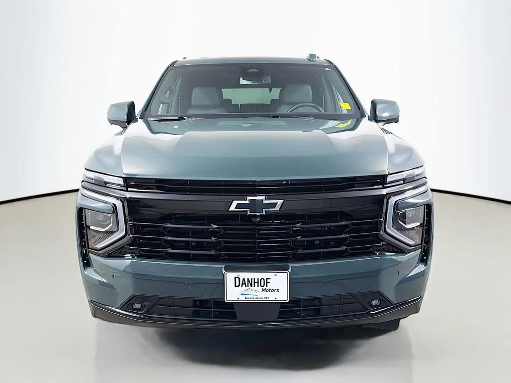 Used 2025 Cypress Gray Chevrolet RST image 2