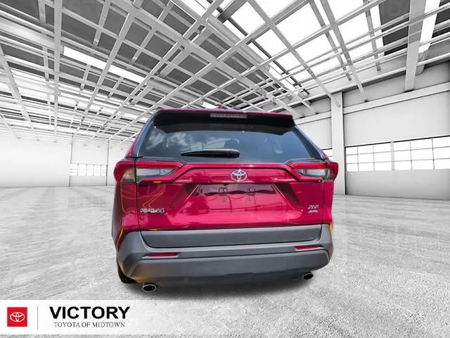 Used 2025 Red Toyota XLE image 5