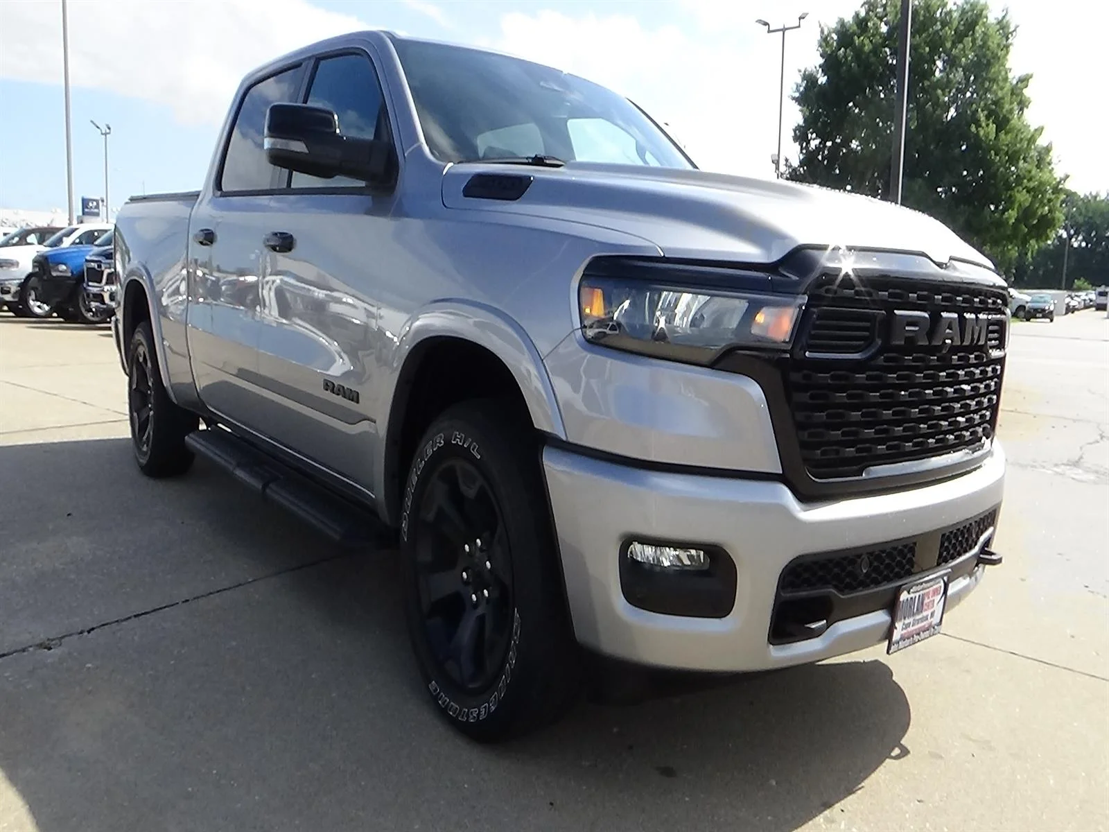Certified Used 2025 Billet Silver Metallic Clear Coat (psc) RAM Big Horn image 4