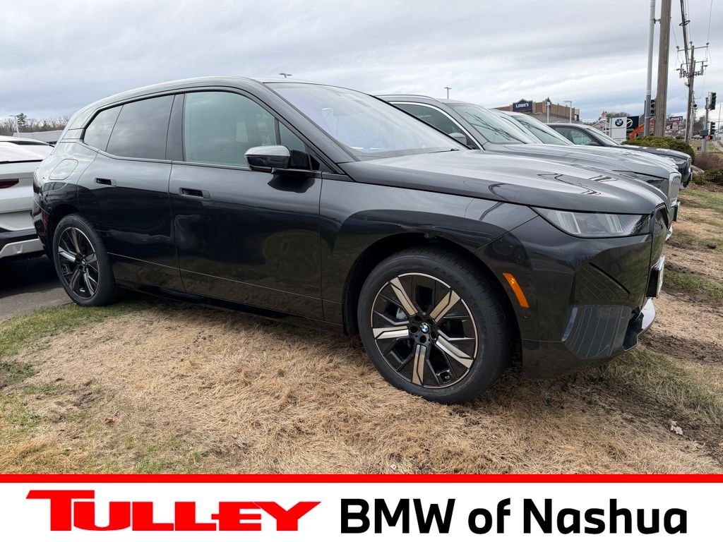 2026 BMW iX xDrive45's photo