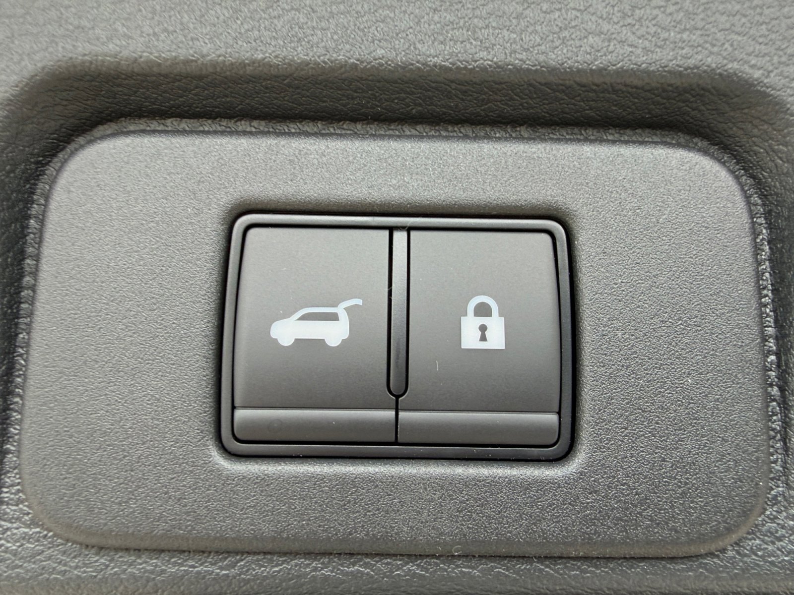 New 2026 Champagne Silver Metallic Nissan Platinum image 34