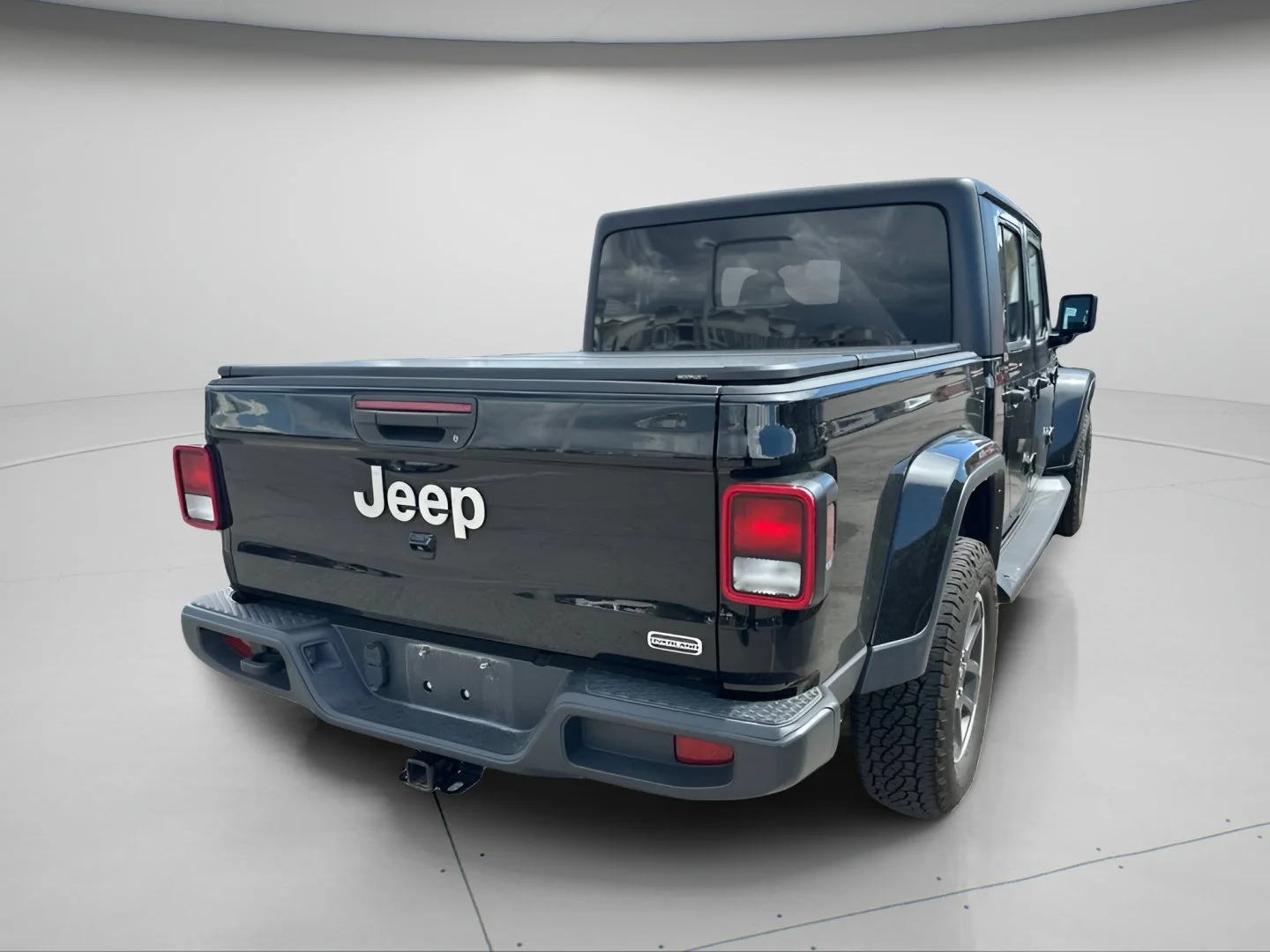 Certified Used 2022 Black Clearcoat Jeep Overland image 11