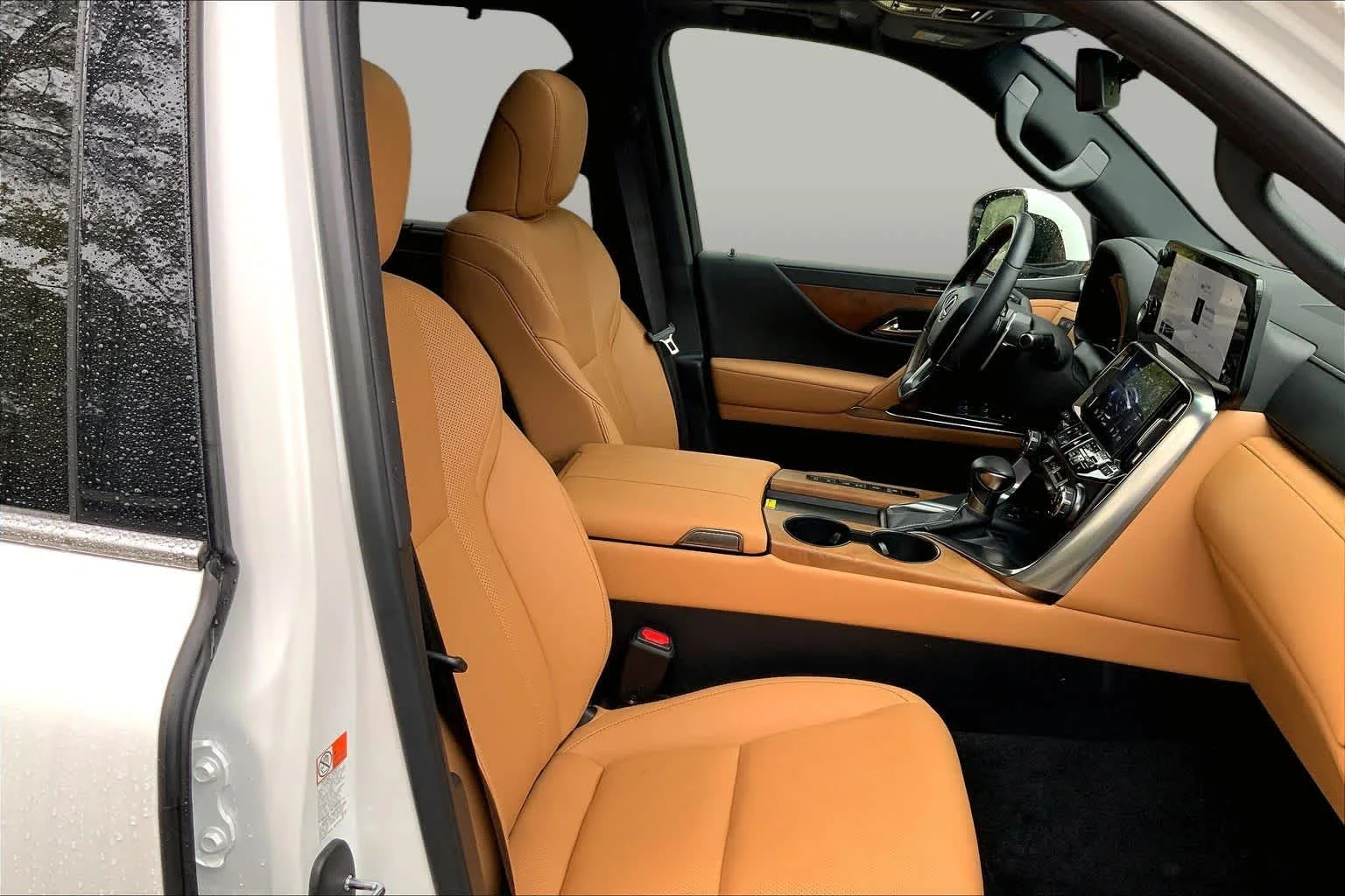 Used 2024 Eminent White Pearl Lexus Luxury image 7