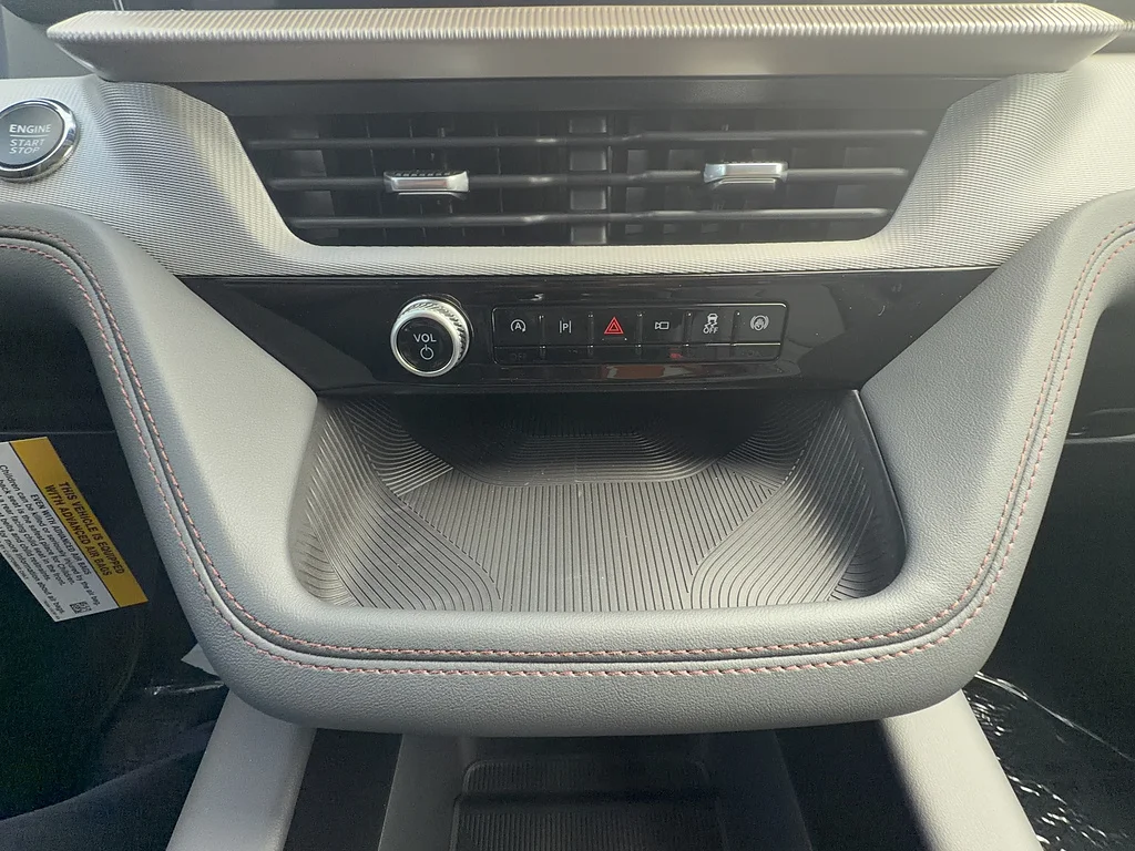 New 2026 Carbonized Gray Metallic Ford Active image 17