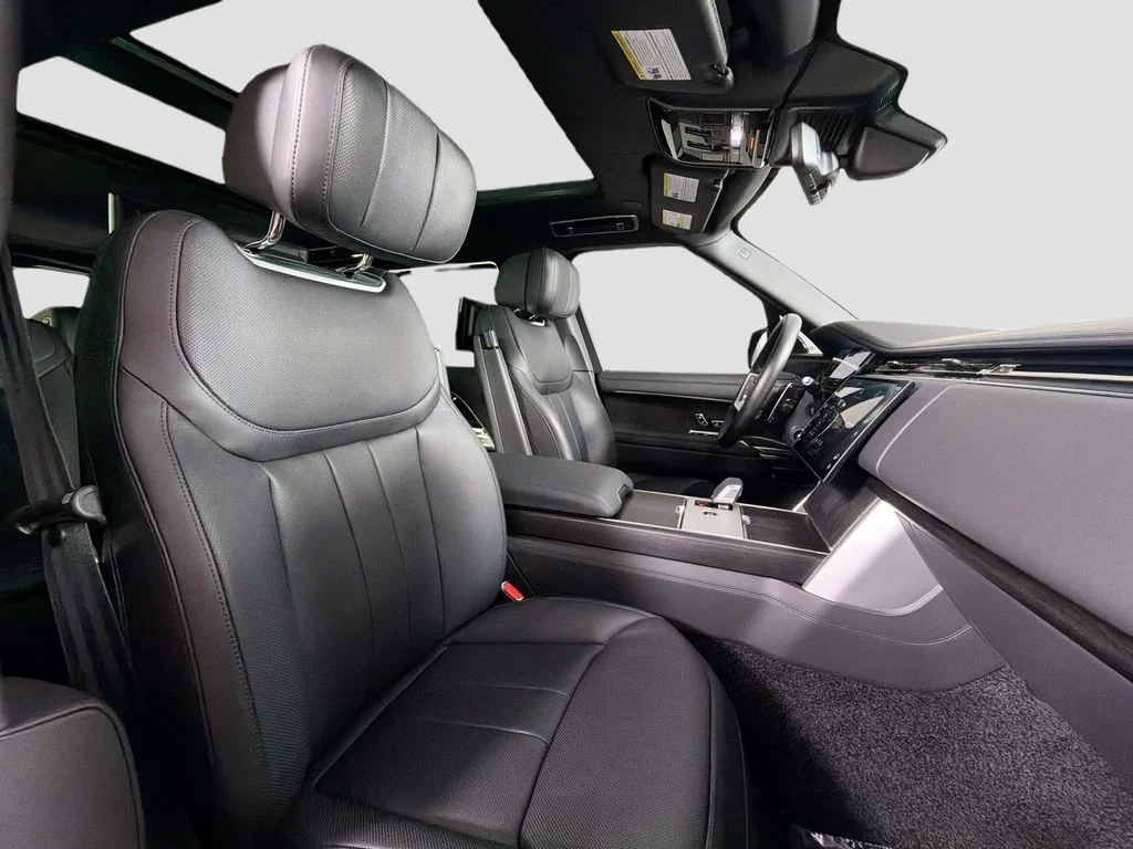 Used 2026 Black Land Rover Autobiography image 31