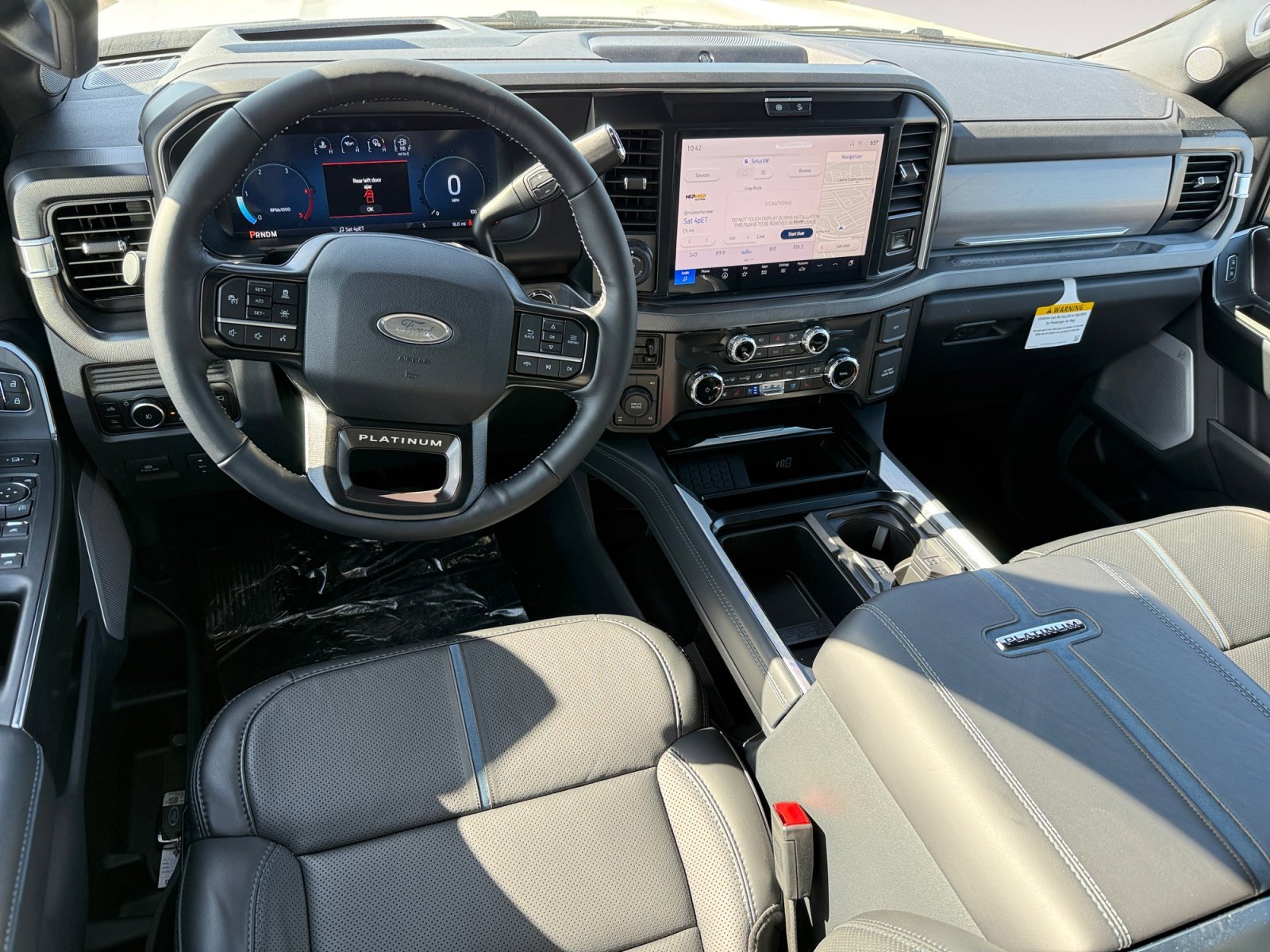 New 2026 Star White Metallic Tri-Coat Ford Platinum image 15