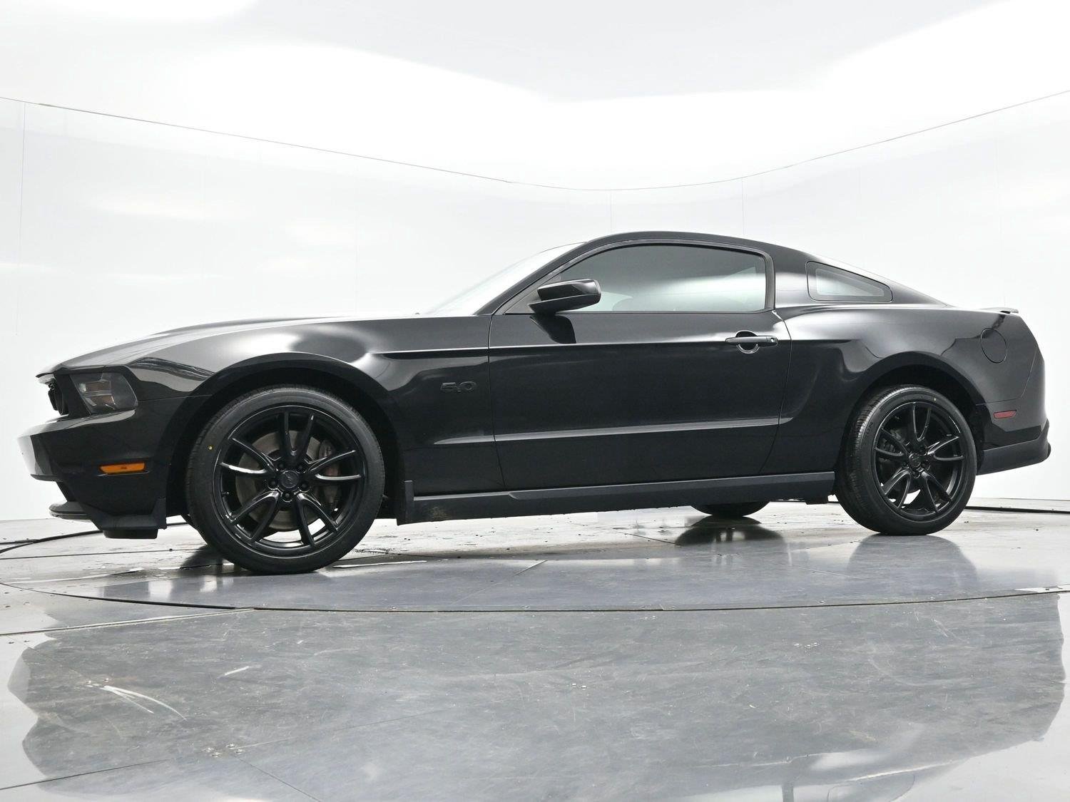 Used 2012 Black Ford GT Premium image 38