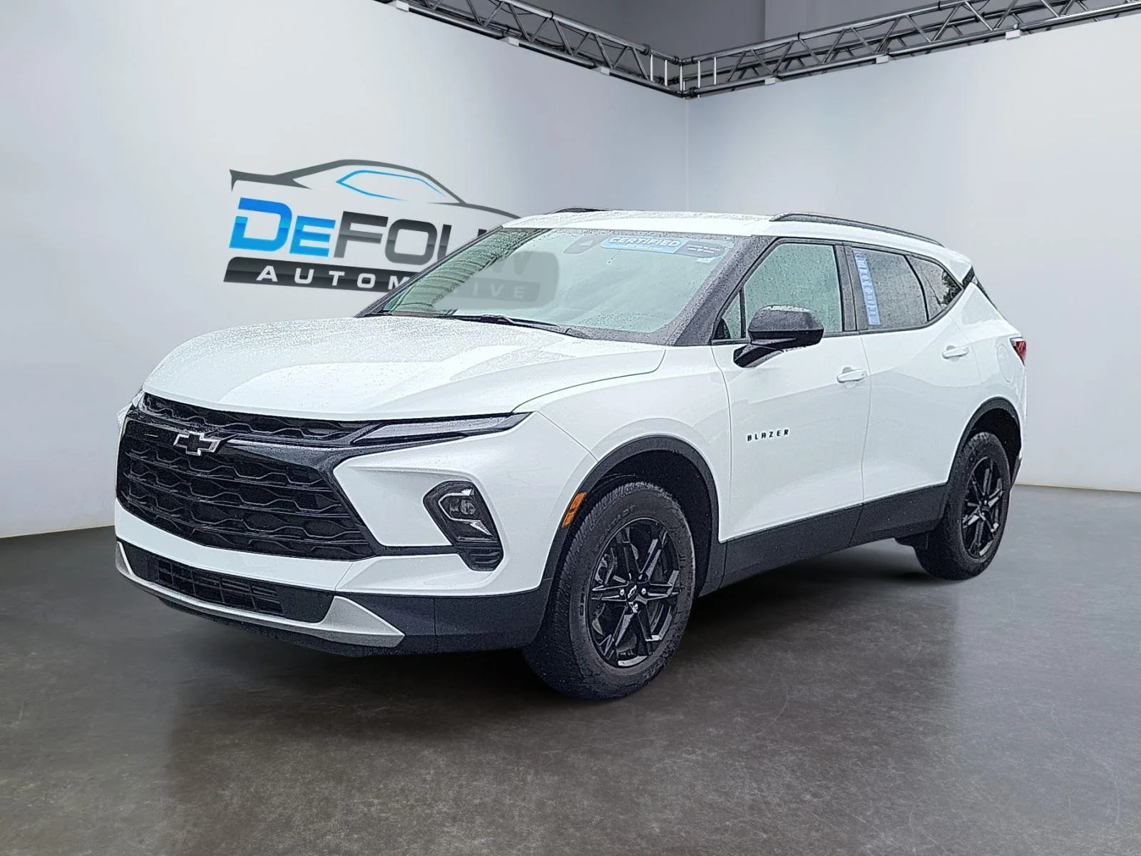 Used 2024 Summit White Chevrolet LT image 7