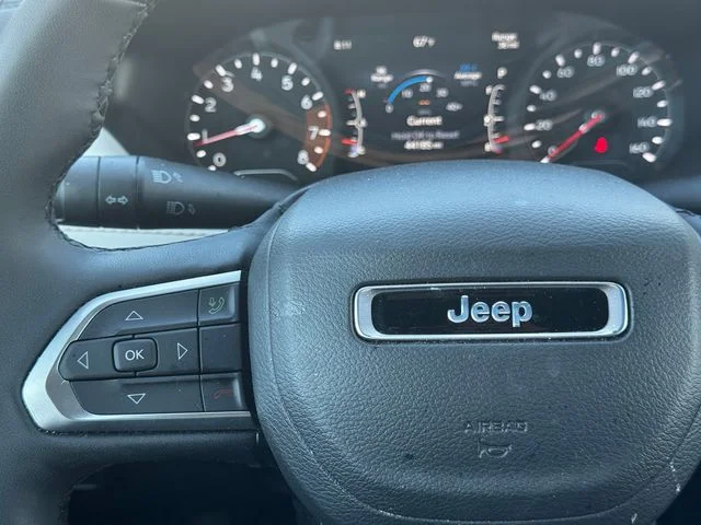 Certified Used 2025 White Jeep Limited image 24
