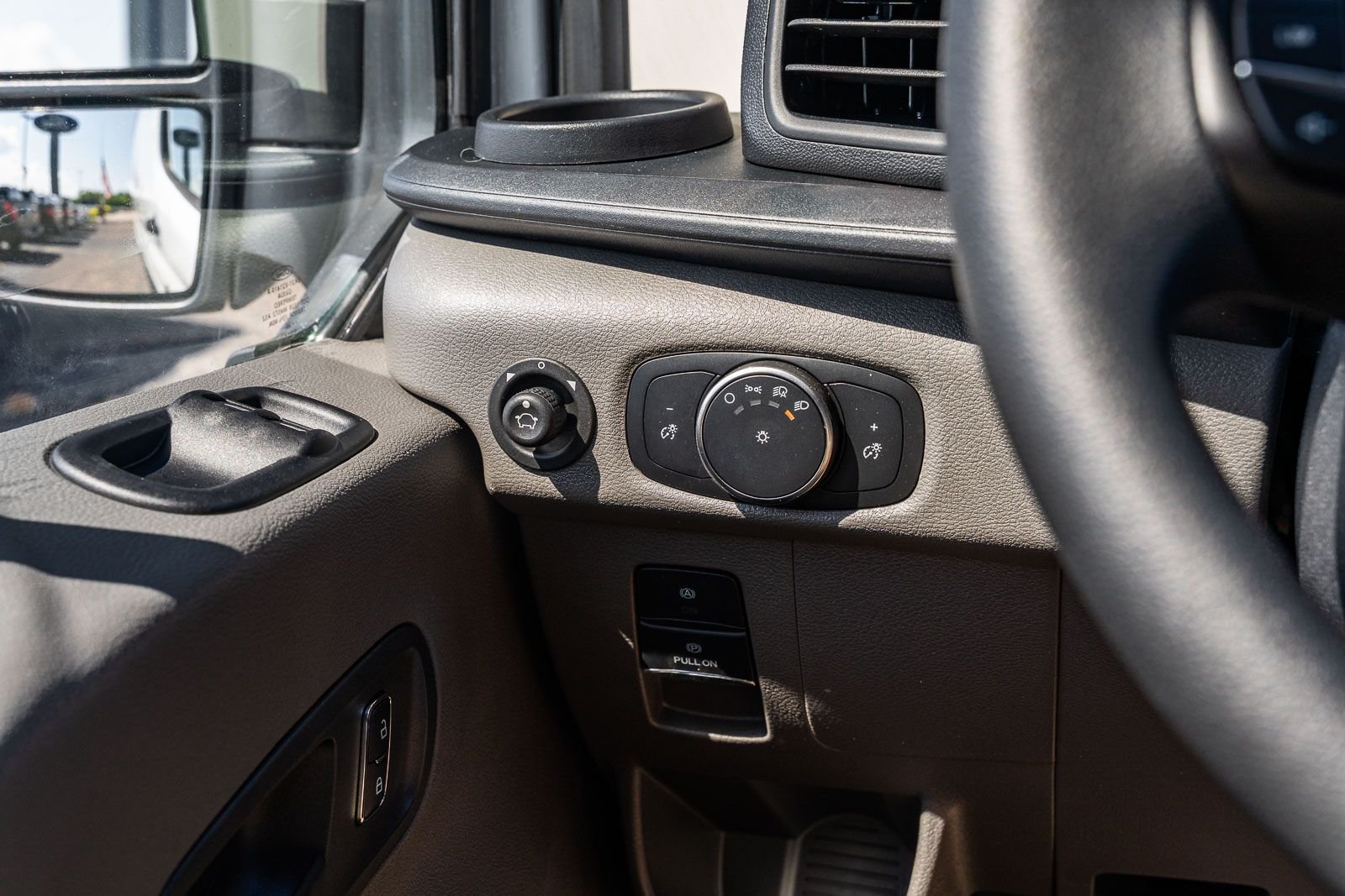 New 2026 Oxford White Ford Cargo Van image 19