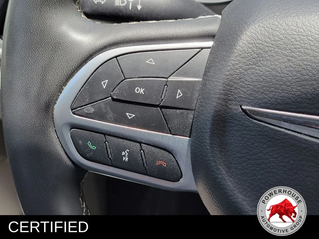 Used 2022 White Chrysler Touring L image 28