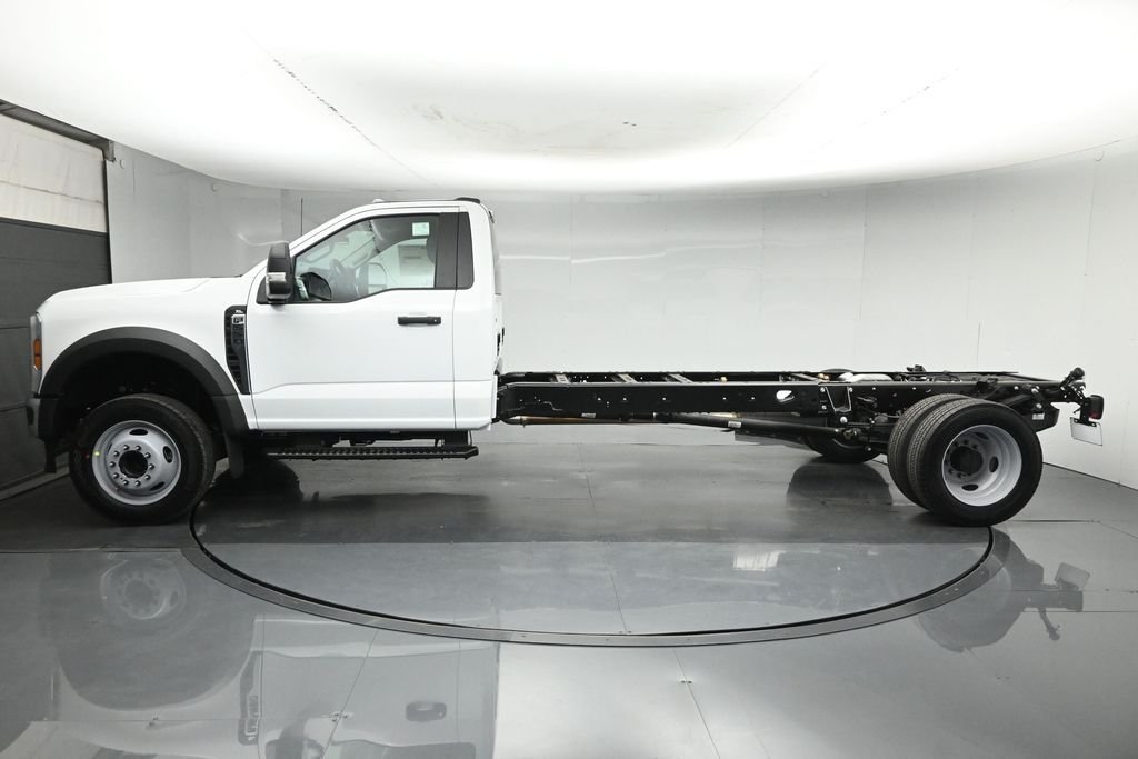 New 2026 Oxford White Ford XL image 5