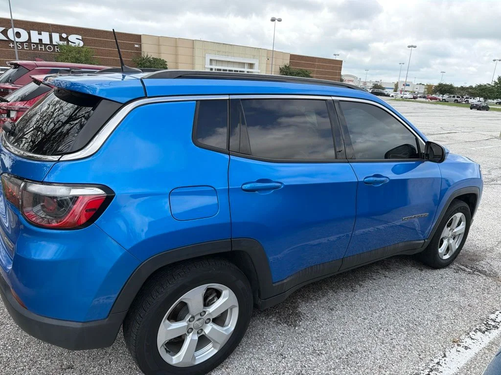 Used 2021 Blue Jeep Latitude image 7