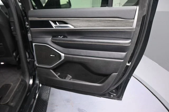 Used 2024 Black Jeep Series II image 22