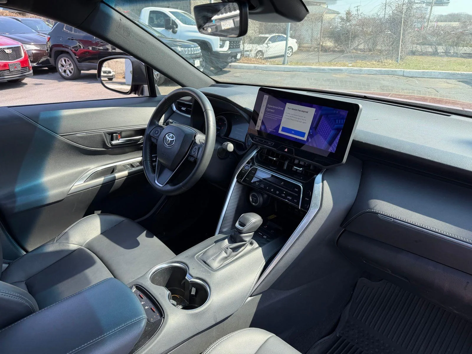 2024 Toyota Venza Nightshade - Photo 12