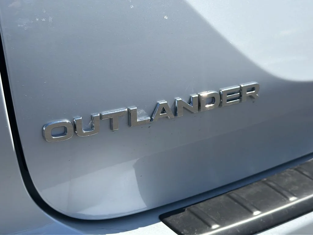 New 2026 White Diamond Mitsubishi TRAIL EDITION AWD image 34