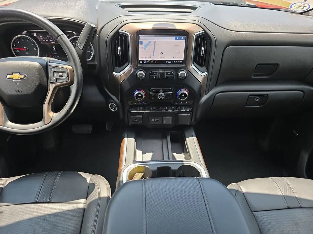Used 2023 Red Chevrolet High Country image 12