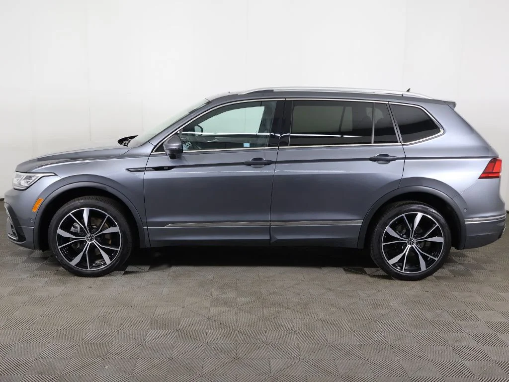 Used 2022 Platinum Gray Metallic Volkswagen 2.0T SEL R-Line image 20