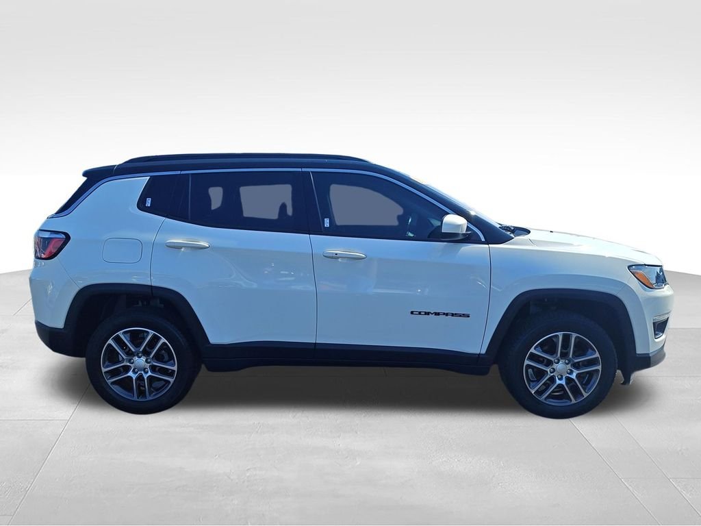 Used 2020 White Jeep Latitude image 6
