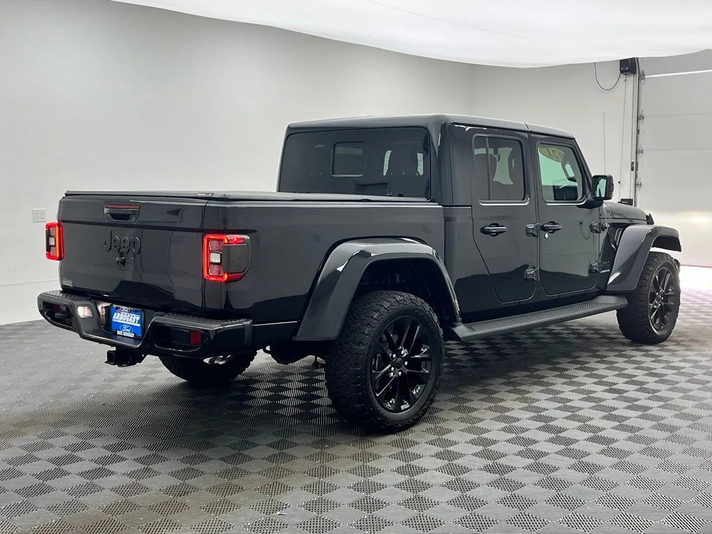 Used 2021 Black Jeep Overland image 8