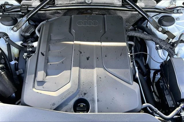 Used 2025 White Audi 2.0T Premium image 31