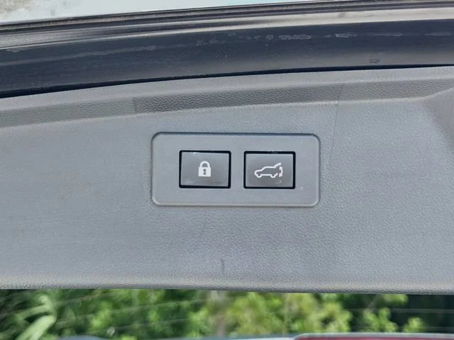 Used 2020 Crystal Black Silica Subaru Onyx Edition XT image 14