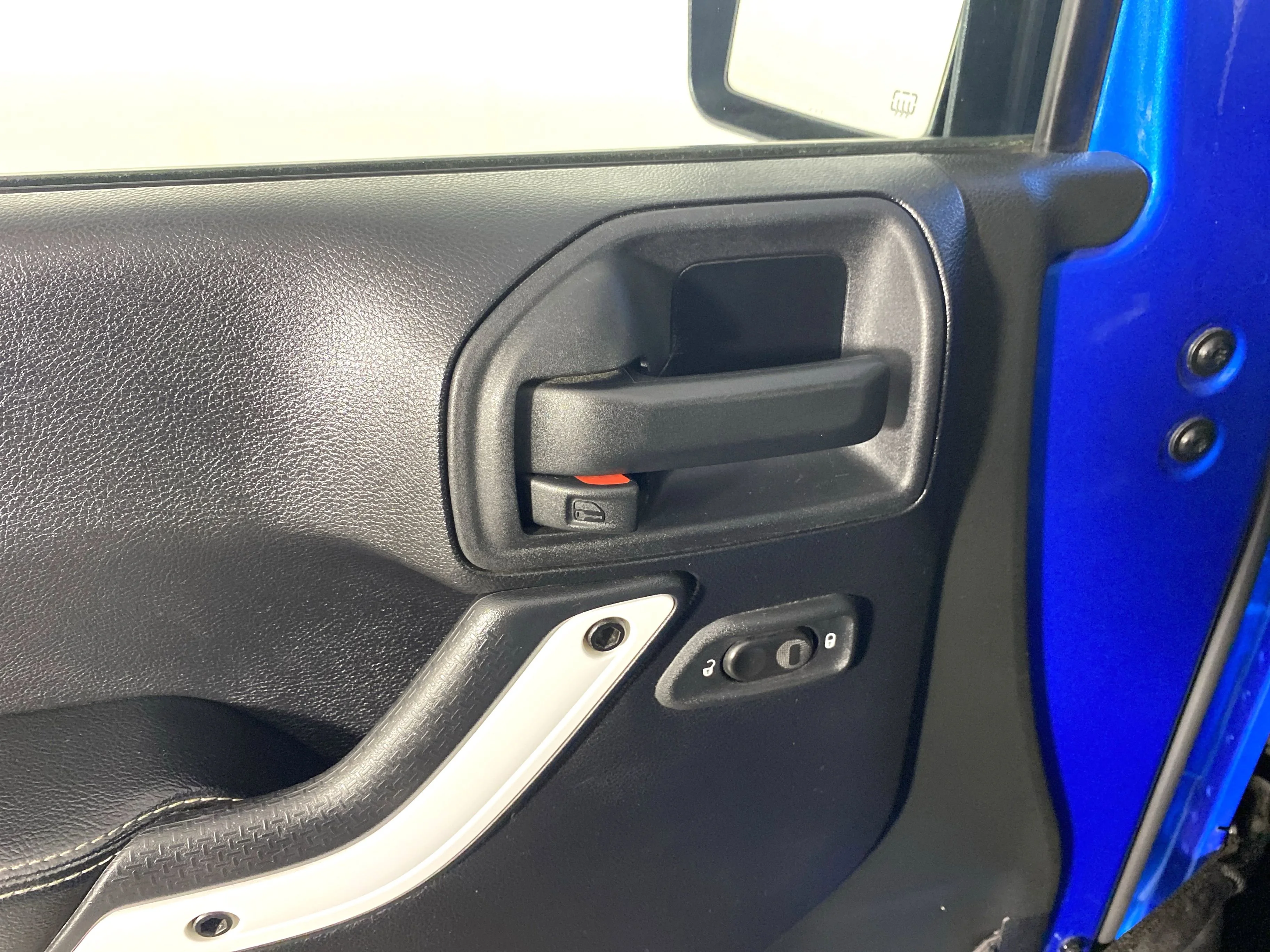 Used 2014 Hydro Blue Pearl Coat Jeep Polar Edition image 14