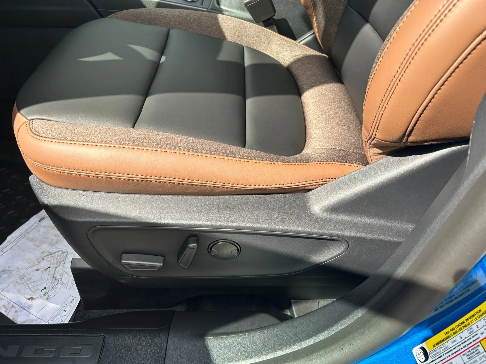 New 2026 Velocity Blue Metallic Ford Outer Banks image 14