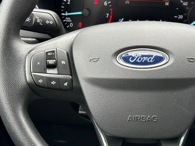 Used 2020 Silver Ford SE image 21