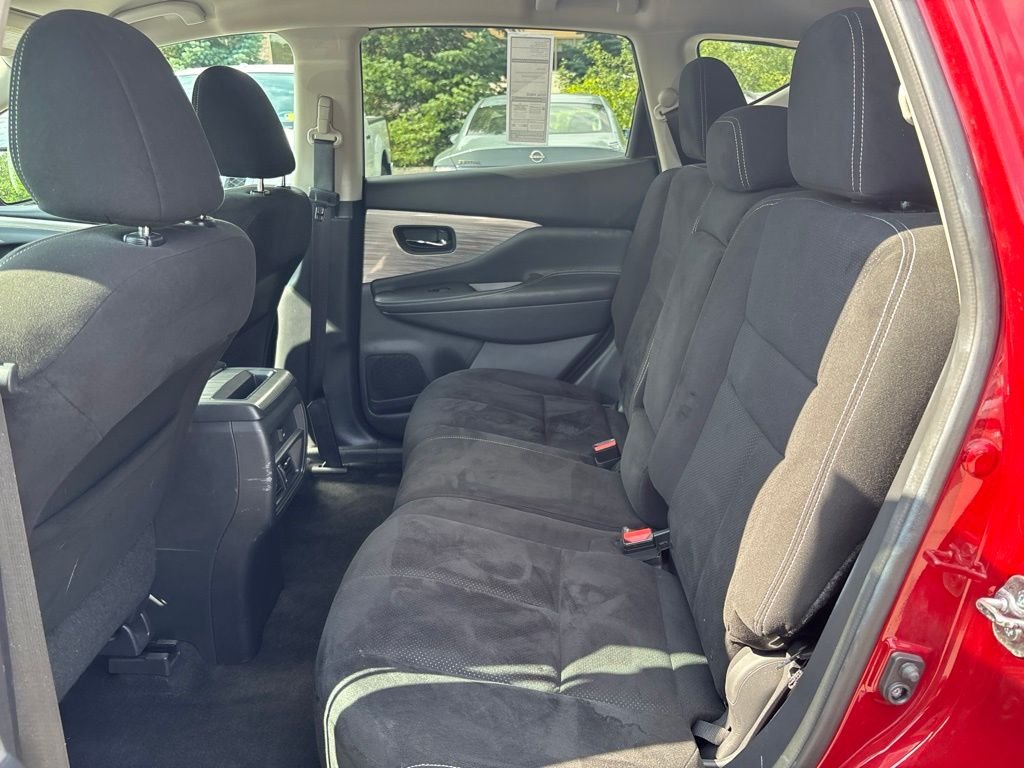Used 2015 Red Nissan SV image 13