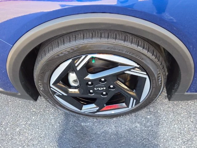 Used 2025 Blue Kia EX image 5