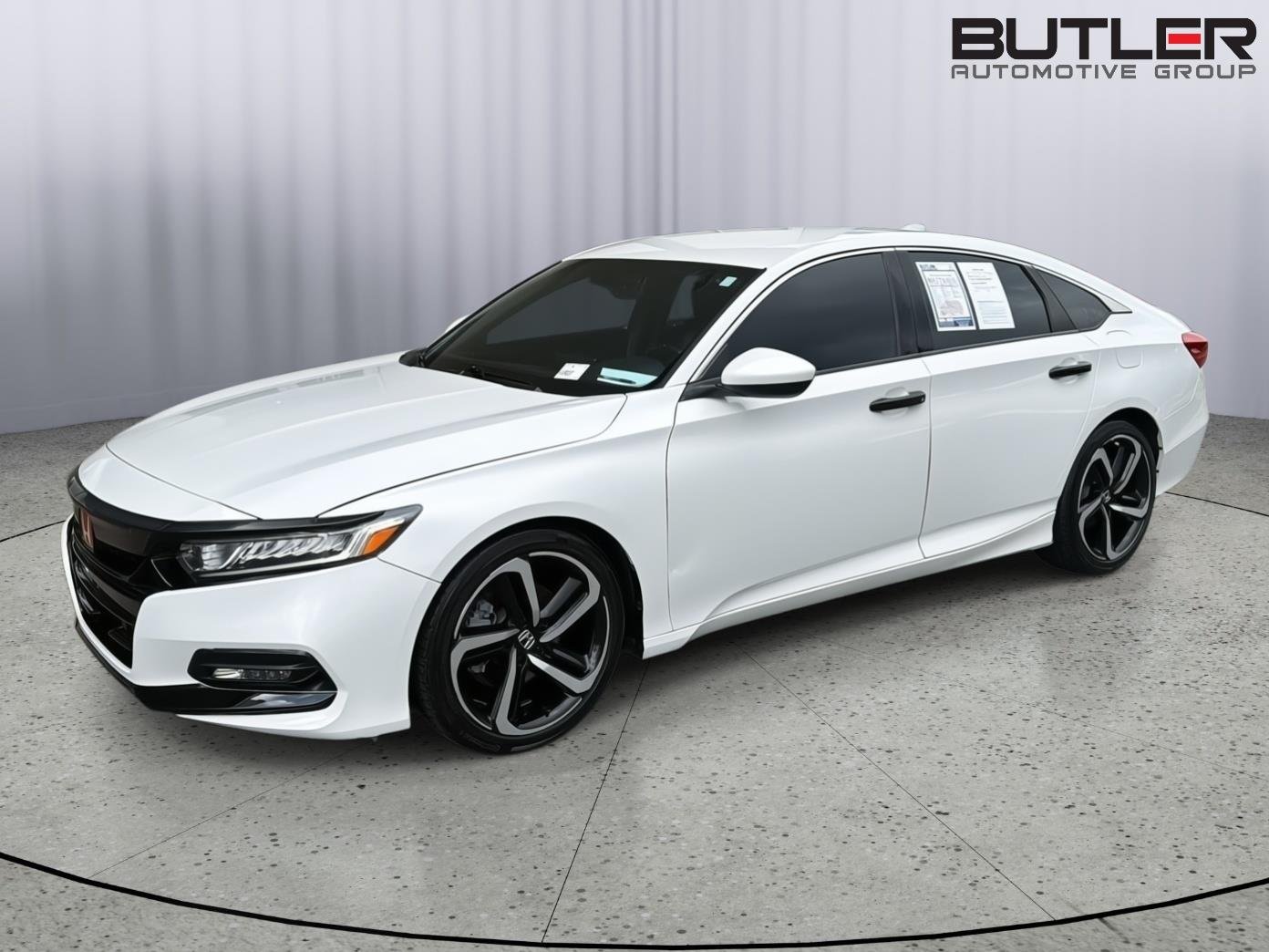 Used 2019 Platinum White Pearl Honda Sport image 2