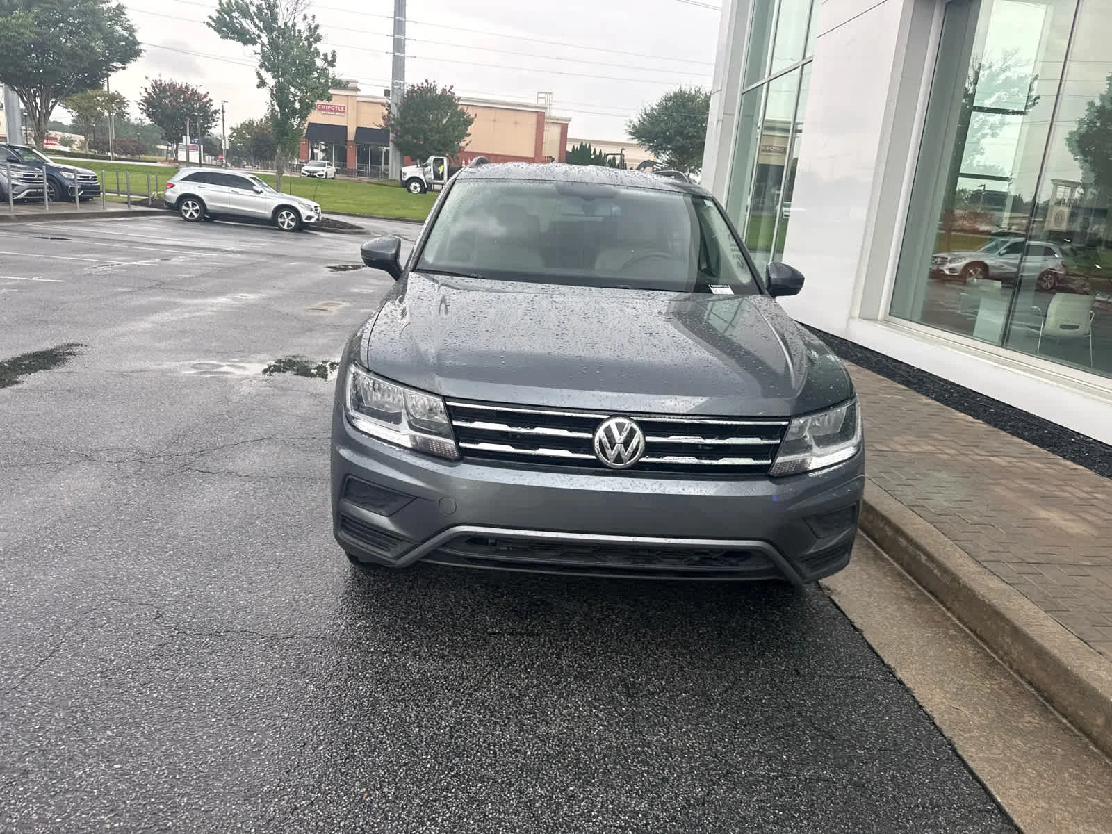 Certified Used 2021 Platinum Gray Metallic Volkswagen SE image 3