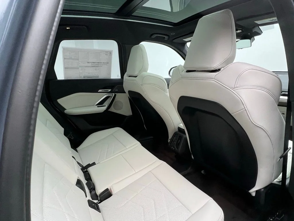 Used 2026 Storm Bay Metallic BMW xDrive28i image 8
