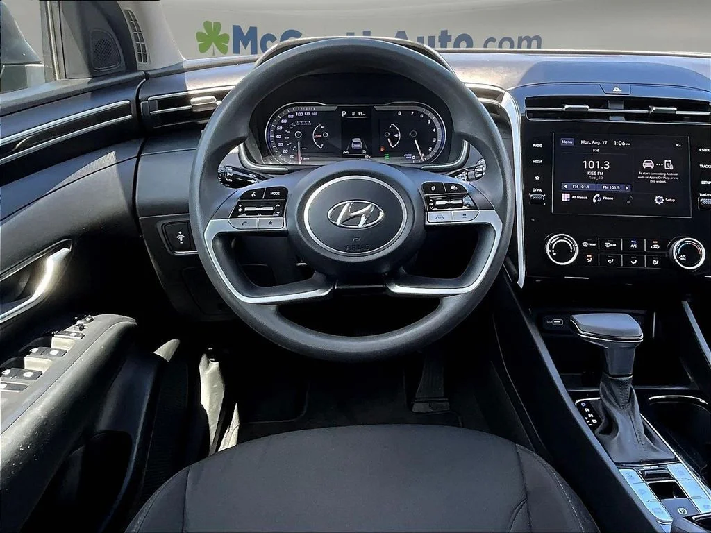 Used 2023 Black Hyundai SEL image 11