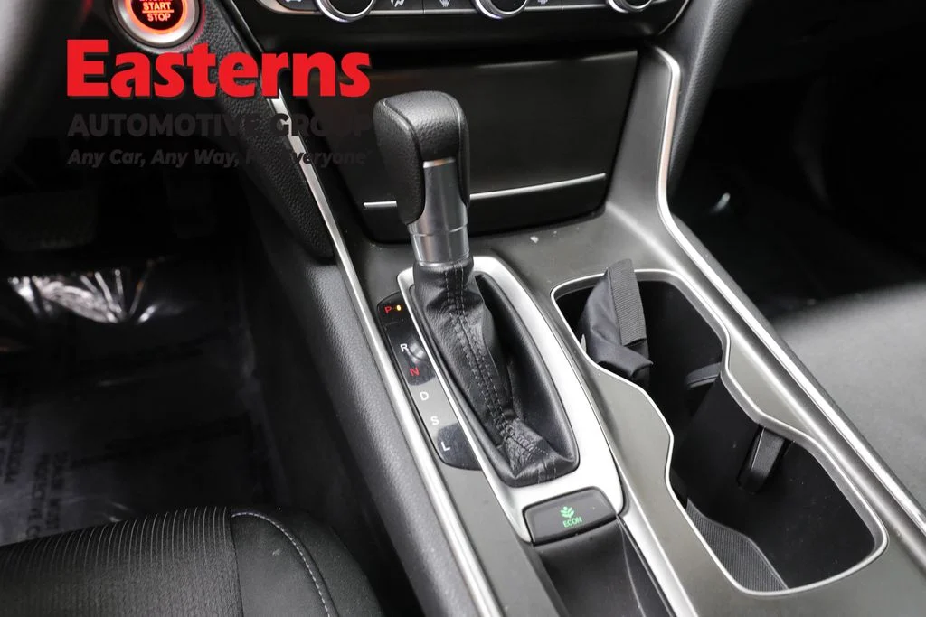 Used 2020 White Honda LX image 12