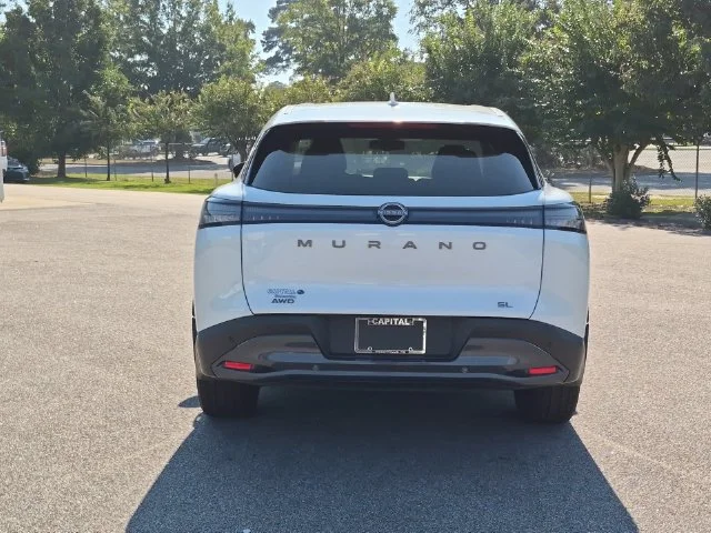 Used 2025 White Nissan SL image 4