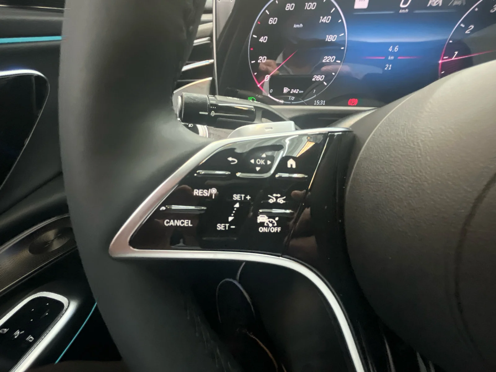 New 2027 Silver Mercedes-Benz E 350 image 16