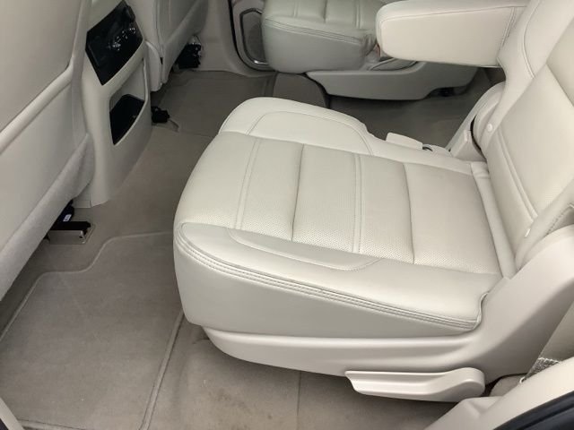 2019 GMC Yukon Denali - Photo 11