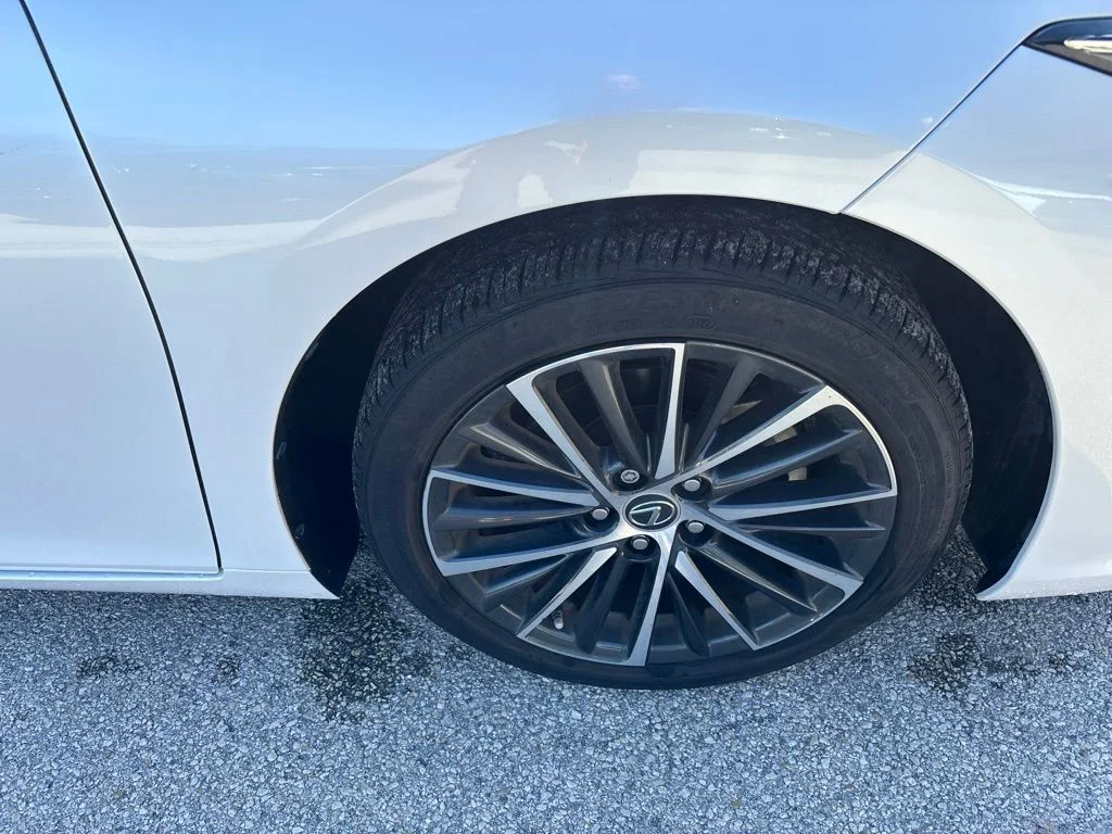 Certified Used 2023 White Lexus 350 image 14
