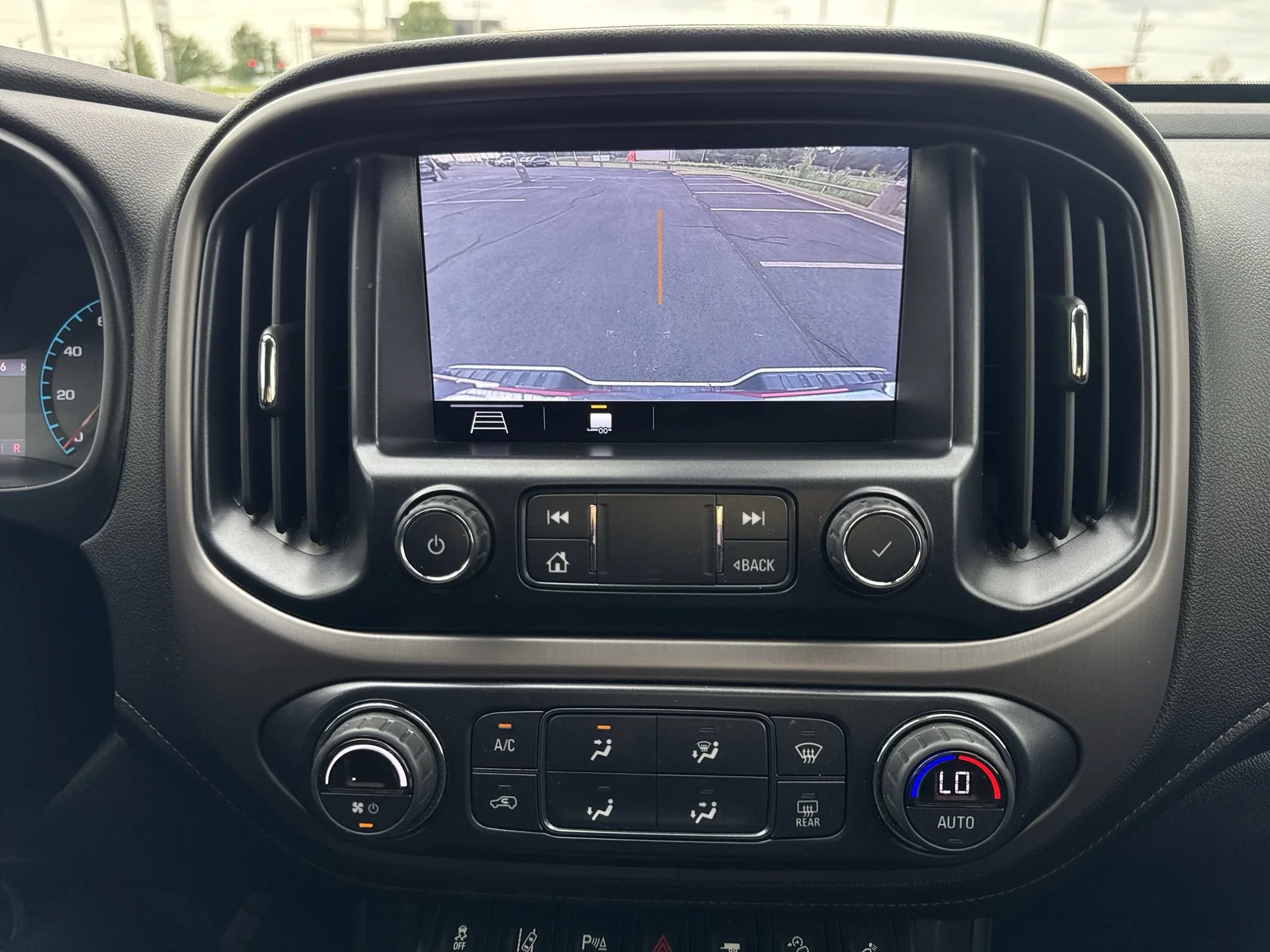 2021 GMC Canyon AT4 - Photo 17