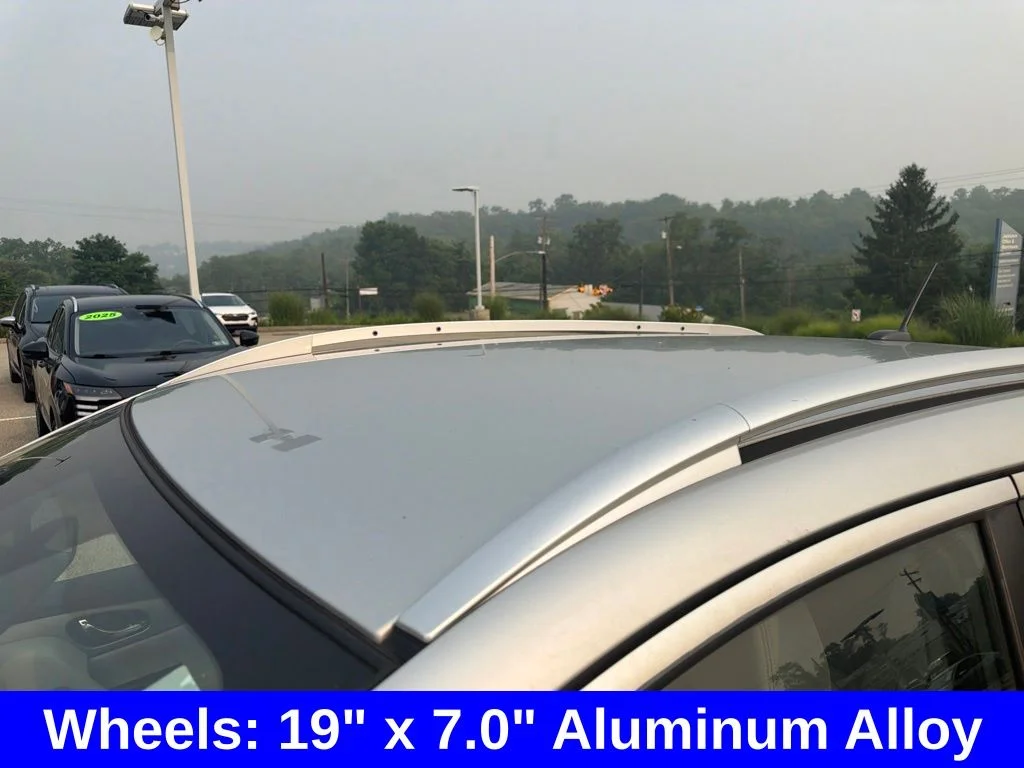Used 2020 Silver Nissan SL image 15